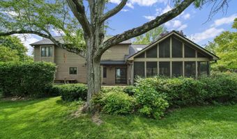 4744 Stonehaven Dr, Columbus, OH 43220