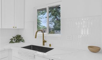 1317 Pyramid Dr, Las Vegas, NV 89108