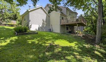 465 Redwood Forest Dr, Ballwin, MO 63021