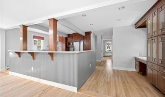 130 W Main St, North Kingstown, RI 02852