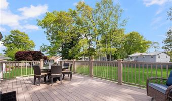 7 Robins Way, North Providence, RI 02904