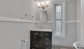 18 Middletown Ave, Atlantic Highlands, NJ 07716