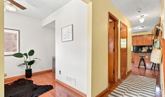 1438 Newell Ct, Columbus, OH 43228