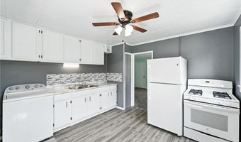 948 Monroe St, Anoka, MN 55303