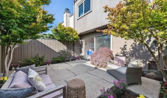 1026 Trellis Ln, Alameda, CA 94502