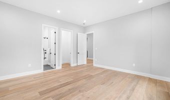 8525 RALEIGH Ave, Annandale, VA 22003