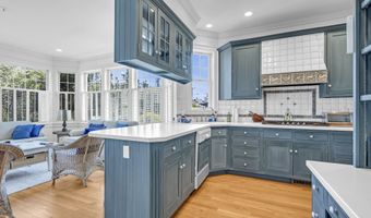 634-640 East Ave, Bay Head, NJ 08742