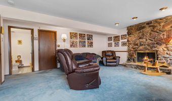 1124 N Anvil Ct, Addison, IL 60101