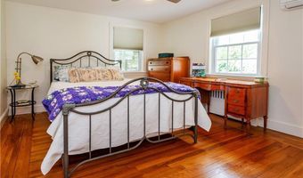 42 Grasslands Rd, East Greenwich, RI 02818