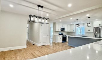 5 Day St, Billerica, MA 01821