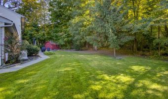 9 Crest Hill Dr, Alloway, NJ 07461