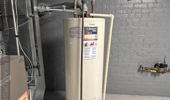 1207 8th St, Aurora, NE 68818