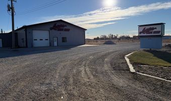 316 1st St, Aurora, NE 68818