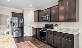1029 Aspen Glen Dr, Alcoa, TN 37701