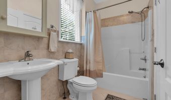 490 Arlington Ave S, Bayville, NJ 08721