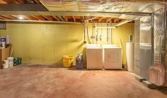 22 Bayview Ave, Berkley, MA 02779