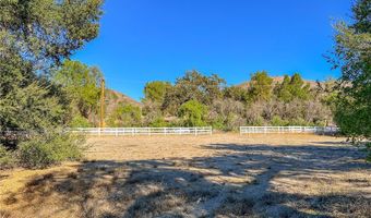 6467 Chesebro Rd, Agoura Hills, CA 91301