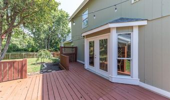 1048 Oak Glen Cir, Ballwin, MO 63021