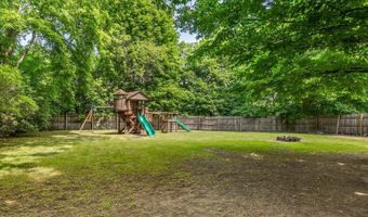 225 Bond St, Allegan, MI 49010