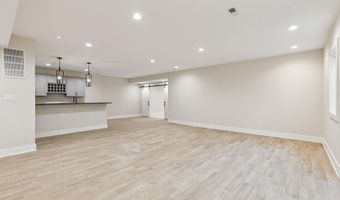 2150 N STAFFORD St, Arlington, VA 22207