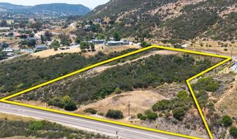 196 ARNOLD Way, Alpine, CA 91901
