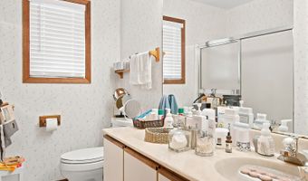 27050 W Wilmot Rd, Antioch, IL 60002