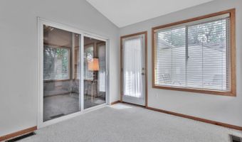 2674 Cutters Grove Cir, Anoka, MN 55303