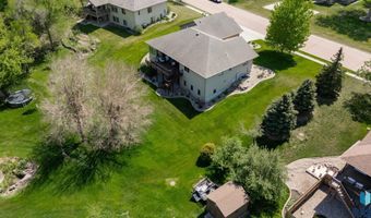 608 N Riverwood Cir, Brandon, SD 57005