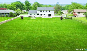 14 E Gate Rd, Danbury, CT 06811