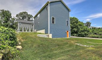 29 Graves Ave, North Smithfield, RI 02896