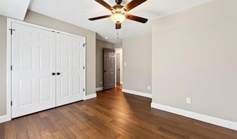 1014 Bedford Ln, Ballwin, MO 63011