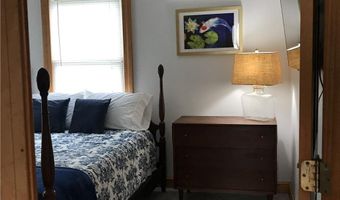 9 Rosita Ave, Bristol, RI 02809
