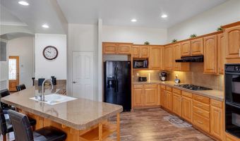 19274 Kanbridge St, Apple Valley, CA 92308
