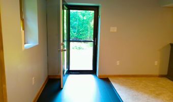292 Briarwood Dr, Amherst, VA 24521