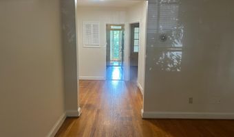 4474 MACARTHUR Blvd NW 2, Washington, DC 20007