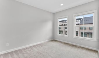 43372 WHITEHEAD Ter, Ashburn, VA 20148