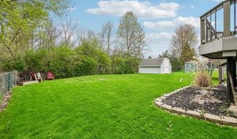 23882 Monroe St, Armada, MI 48005