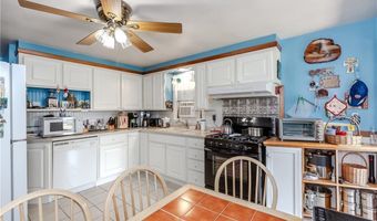 218 S Hull St, East Providence, RI 02914