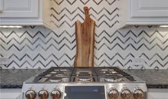 2555 Milford Ln, Alpharetta, GA 30009