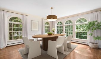 215 Watch Hill Dr, East Greenwich, RI 02818
