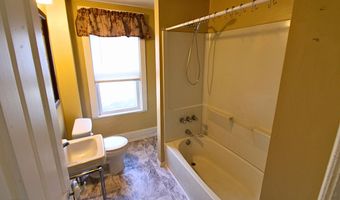 1023 22nd Ave, Altoona, PA 16601