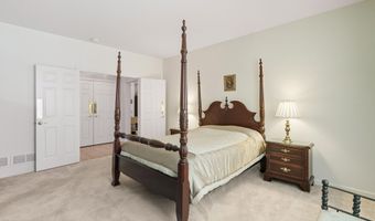 224 Mirage Blvd, Barnegat, NJ 08005