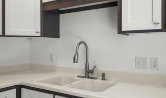 923 Bellview Ave 2, Ashland, OR 97520