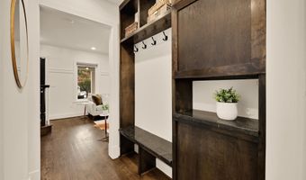 1739 D St NE, Washington, DC 20002