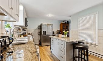 23 Patterson St, Augusta, ME 04330