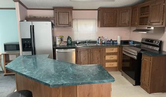 2355 Momence Ct, Alford, FL 32420