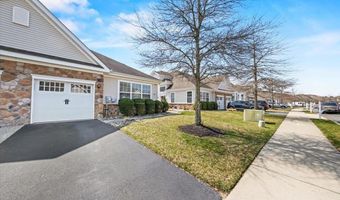 34 Ables Run Dr, Absecon, NJ 08201