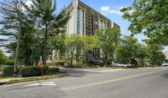 5300 HOLMES Pkwy 914, Alexandria, VA 22304