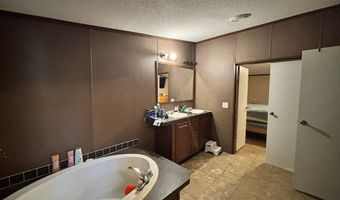 398 Deer Alley Dr, Batesville, MS 38606