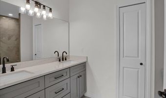 27645 Maryjane Ln E, Chesterfield, MI 48047